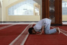 Bacaan Niat Sholat Qobliyah Subuh dan Artinya Lengkap