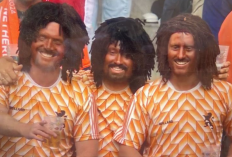 Suporter Belanda Tuai Kritikan Gegara Parodikan Legenda Ruud Gullit