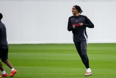 Leny Yoro Fit, Ini Bocoran Tanggal Debut di Liga Inggris Bela Manchester United
