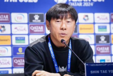 Shin Tae-yong Keciduk Nonton Bulutangkis, Netizen: Cari Hiburan Biar Gak Tegang!