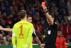 Bayern Disingkirkan Leverkusen dari DFB Pokal, Manuel Neuer Kena Kartu Merah Pertama dalam 20 Tahun Karier