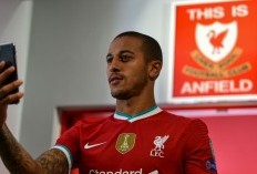 Bagaimana Perjalanan Karir Thiago Alcantara, Gelandang Liverpool yang Mendadak Pensiun