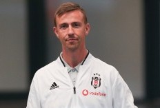 Guti Hernandez Ingin Real Madrid Tiru Cara Bertahan Barcelona Era Pep Guardiola