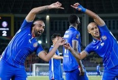 Hasil Borneo FC Vs Arema - Singo Edan Sukses Hattrick Juara Piala Presiden