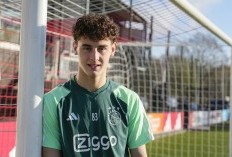 Arsenal Sepakat Gaet Kiper Muda Ajax, Persaingan di Bawah Mistar Makin Ketat?