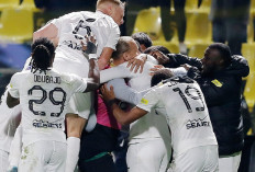 Head to Head PAOK vs AEK Athens di Piala Yunani 2024/25