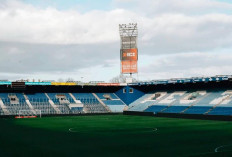 Tempat Menonton Zwolle vs PSV di Liga Belanda 2024/25 