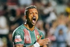 Waduh! Legenda MU, Luis Nani Dituduh Mencuri Jersey Fans Saat Minta Tanda Tangan