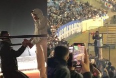 Plot Twist! Bobotoh yang Viral Dilamar Pacar di Stadion Si Jalak Harupat Ternyata Sudah Punya Suami dan Anak?
