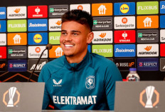 Jelang Olympiacos vs Twente: Mees Hilgers Kok Pesimis?