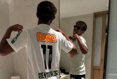 Fans Berat! Lamine Yamal Pakai Jersey Neymar di Momen Liburan Bareng Pacar