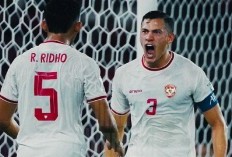 Prabowo Kembali Saksikan Laga Timnas Indonesia vs Arab Saudi Lewat Streaming