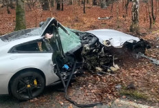 Michail Antonio Kecelakaan Mobil, Mantan Istri Langsung Jenguk ke Rumah Sakit