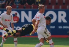 Tempat Menonton Augsburg vs Borussia Dortmund di Liga Jerman 2024/25