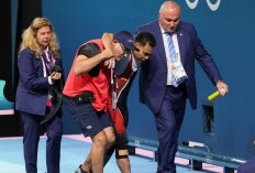 Detik-detik Eko Yuli Irawan Digotong karena Cedera dan Gagal Raih Medali Olimpiade Paris 2024