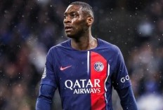 PSG Keluarkan Randal Kolo Muani dan Milan Skriniar dari Skuad, Bakal Hengkang?