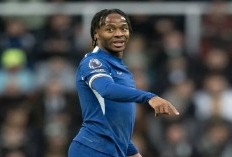Juventus Berniat Tukar Federico Chiesa dengan Raheem Sterling