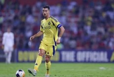 Cristiano Ronaldo Cari Sosok Ini, Minta Bantuan Netizen!