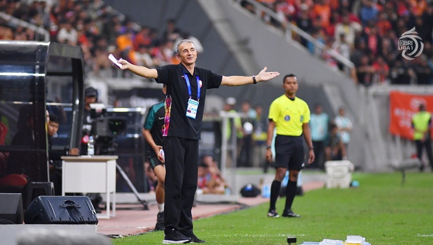 Kalah dari Persija Jakarta, Milomir Seslija Sebut Persis Solo Banyak Blunder!