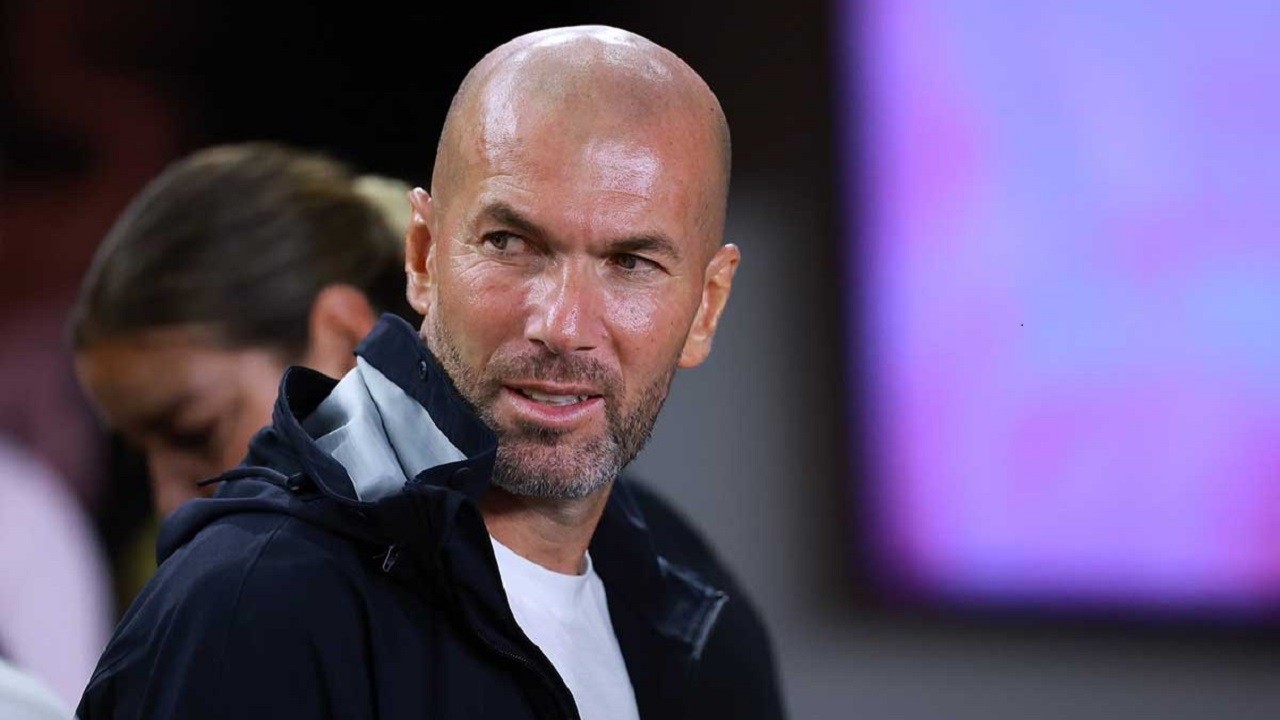 Cara Licik Arab Saudi Agar Zinedine Zidane Mau Terima Tawaran untuk Gantikan Roberto Mancini