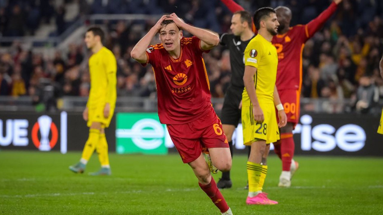 Dipanggil ke Timnas Italia untuk Pertama Kalinya, Wonderkid AS Roma Tak Lupa Jasa Jose Mourinho dan De Rossi