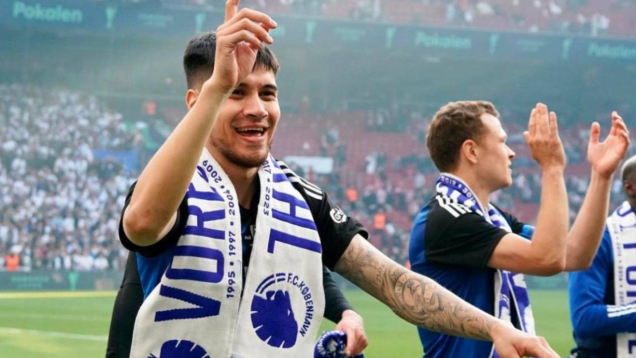 Komisi X DPR RI Resmikan 3 Pesepakbola Naturalisasi, Yunus Nusi: Kevin Diks Belum Bisa Main Lawan Jepang