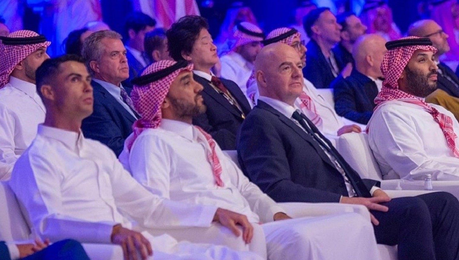 Cristiano Ronaldo Temani Presiden FIFA Gianni Infantino di Acara Esports Arab Saudi