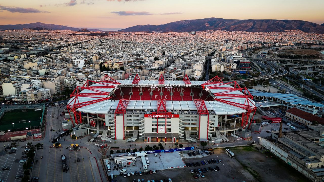 Tempat Menonton Panetolikos vs Olympiakos di Liga Yunani 2024/25