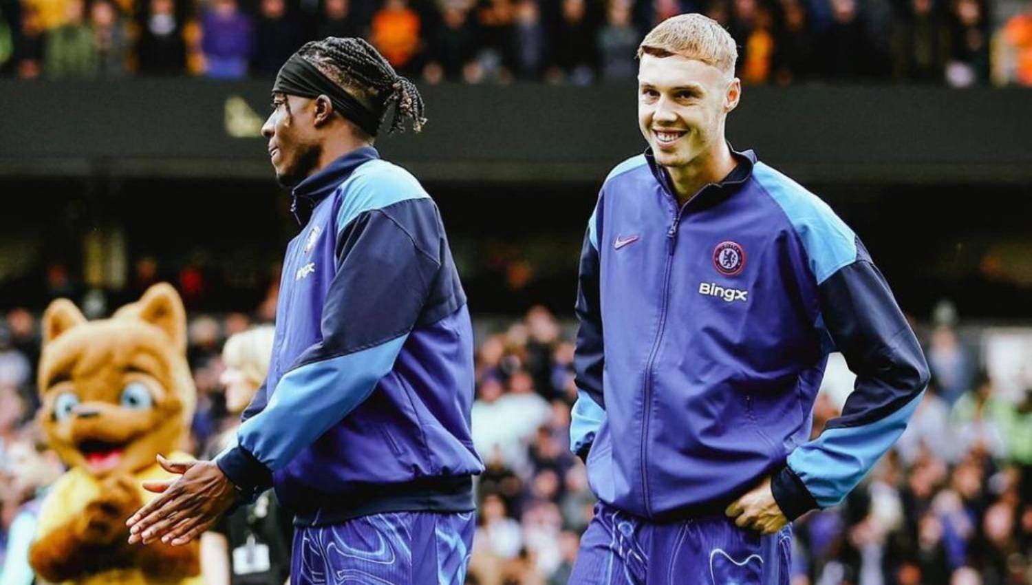 Striker Chelesea Noni Madueke Buat Geger, Suporter Wolves Kena Mental