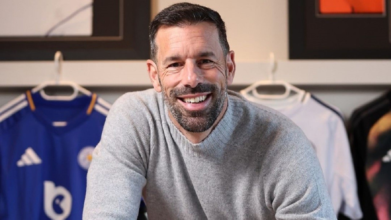 Ruud van Nistelrooy Ingin Kembalikan Kejayaan Leicester City dengan Gaya Enzo Maresca 