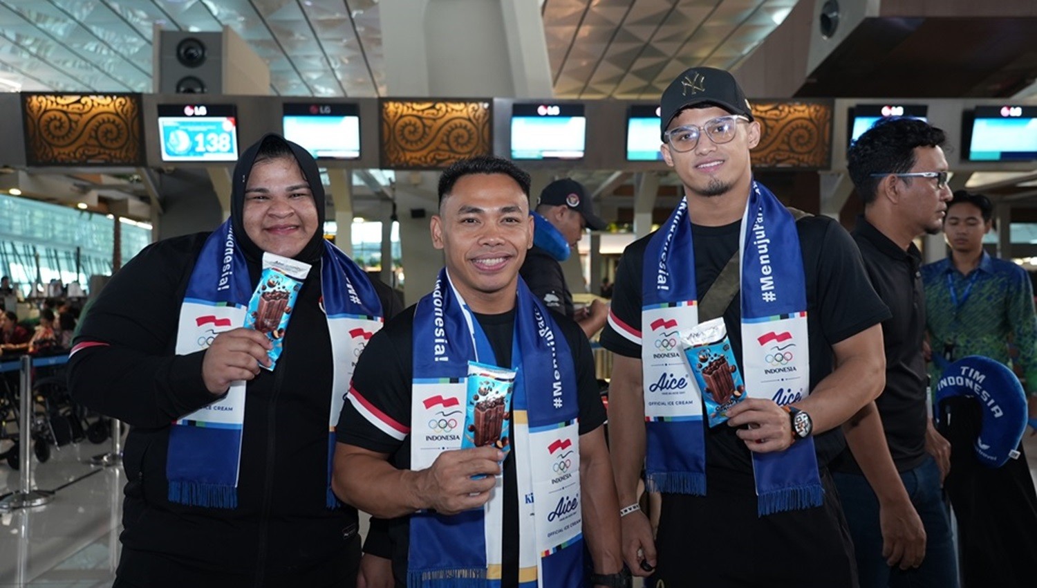 Dukung Penuh Timnas Indonesia, Aice Lepas Keberangkatan Kontingen ke Olimpiade Paris 2024
