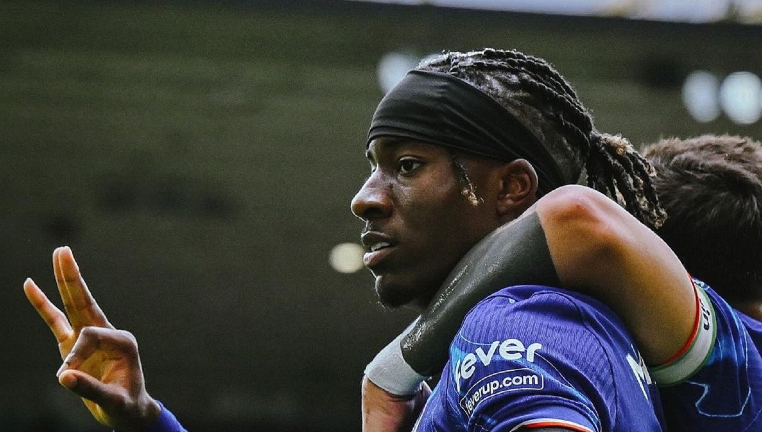 Chelsea Bantai Wolves, Noni Madueke Minta Maaf Usai Hina Tuan Rumah