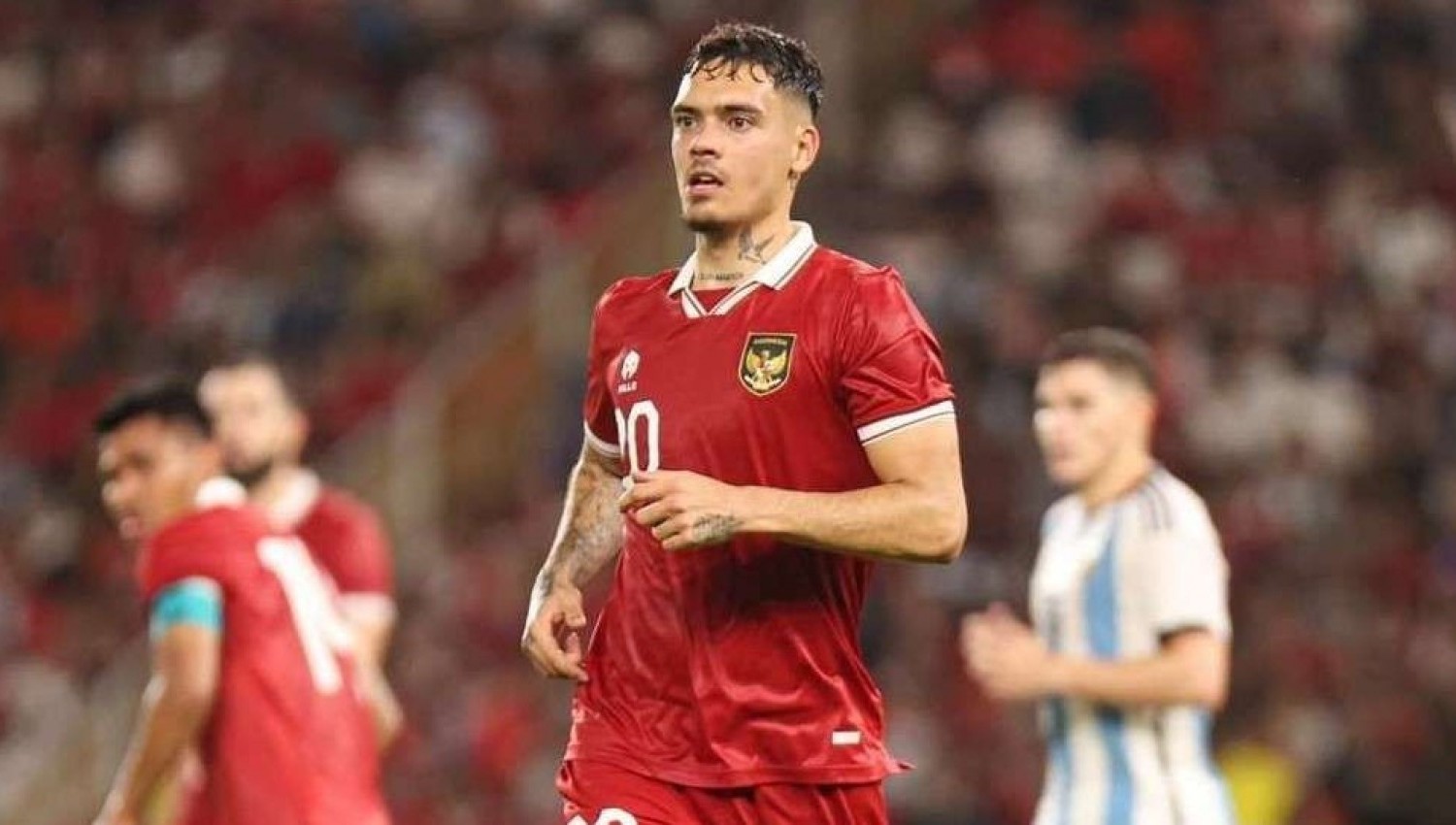 Kedatangan Calvin Verdonk Bikin Shayne Pattynama Merasa Terancam?