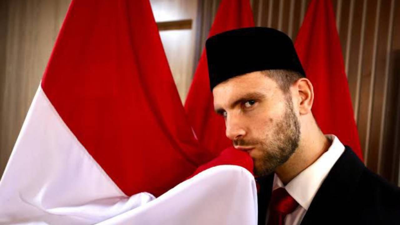 Maarten Paes Komentari Ratingnya di EA Sports FC 25: Harusnya Lebih Tinggi!