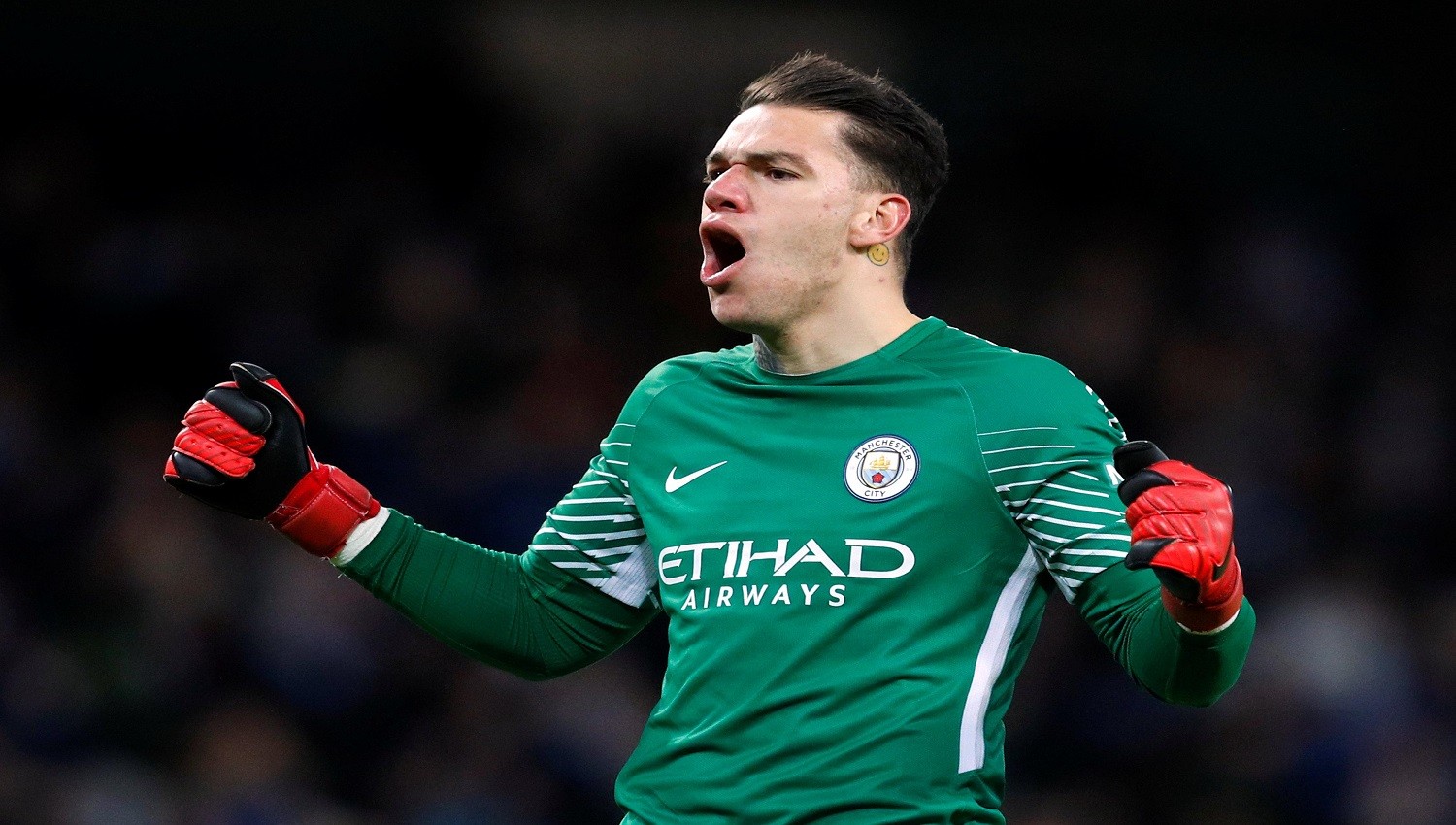 Sukses Persembahkan Community Shield, Ederson Bertahan di Manchester City