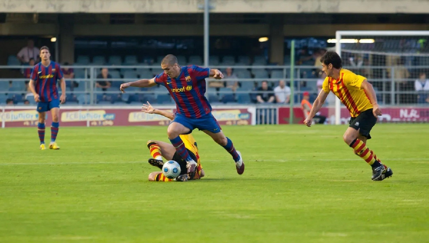 Barcelona Pertahankan Oriol Romeu Meski Kurang Berguna, Efek Pedri Cedera?