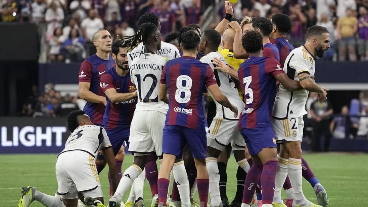 Real Madrid vs Barcelona: 3 Pemain yang Pernah Perkuat Kedua Tim part 2