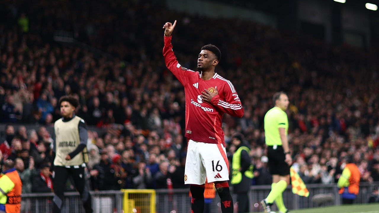 Manchester United vs PAOK: Amad Cetak Brace, Van Nistelrooy Beri Pujian Berkelas