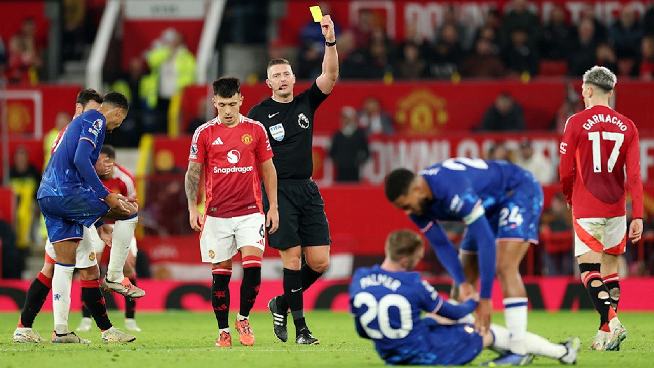 Legenda Manchester United Roy Keane Merasa Cole Palmer ‘Mempermalukan’ Lisandro Martinez