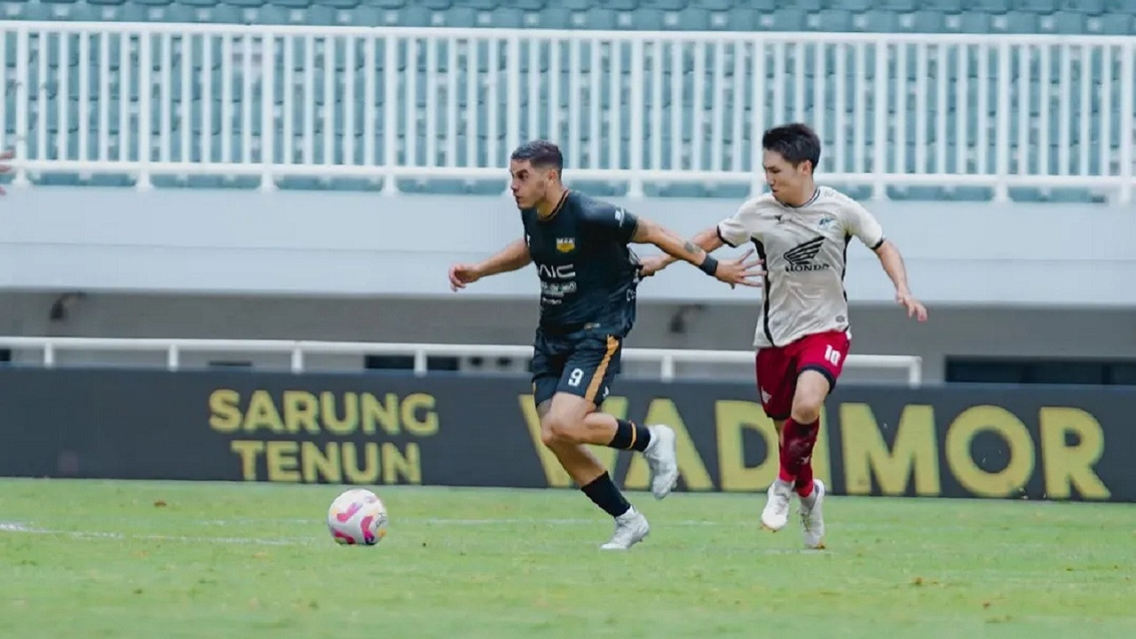 Hasil Dewa United vs PSM Makassar di Liga 1 2024/25 - Hattrick Alex Martins Berbuah 3 Poin!