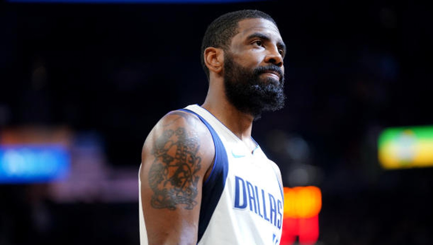 Dallas Mavericks Pincang di Pramusim, Kyrie Irving Patah Tangan