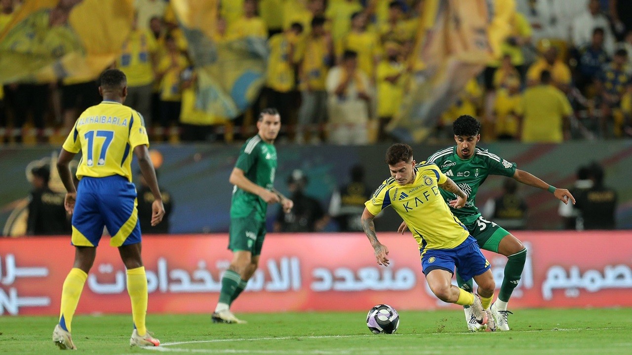 Tempat Menonton Al Ettifaq vs Al Ahli dalam lanjutan Liga Arab Saudi 2024/2025