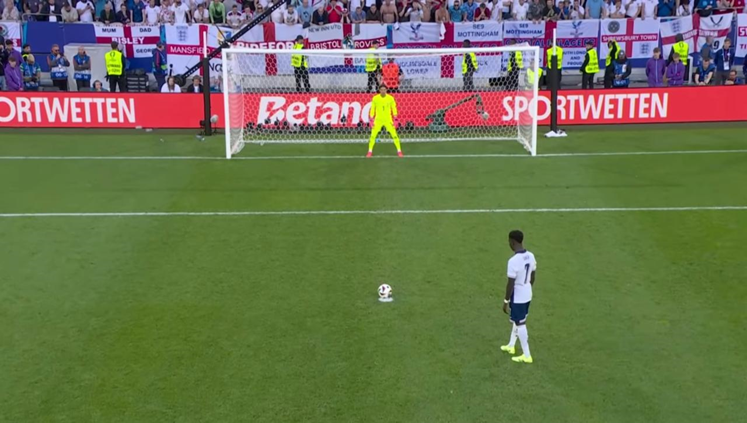 Penalti Bukayo Saka Bikin Gary Lineker Nostalgia ke Tahun 1996, Ada Apa?