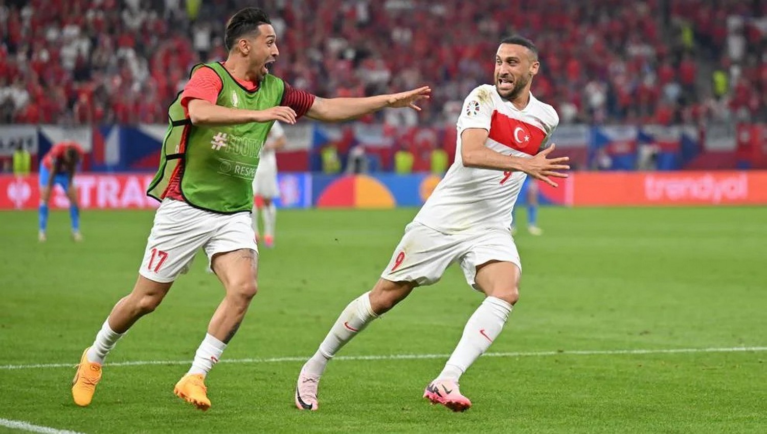 Laga Ceko vs Turki Jadi Pertandingan dengan Kartu Terbanyak Sepanjang Sejarah Euro
