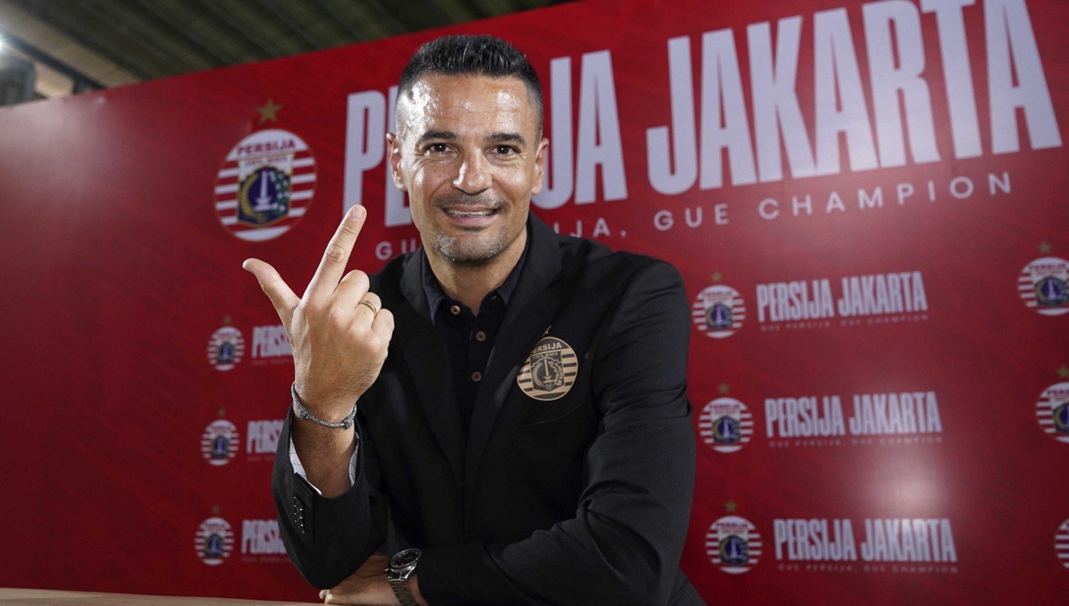 Persija Rekrut Pemain Asing ke-8, Puzzle Carlos Pena untuk Mengarungi BRI Liga 1 Lengkap?