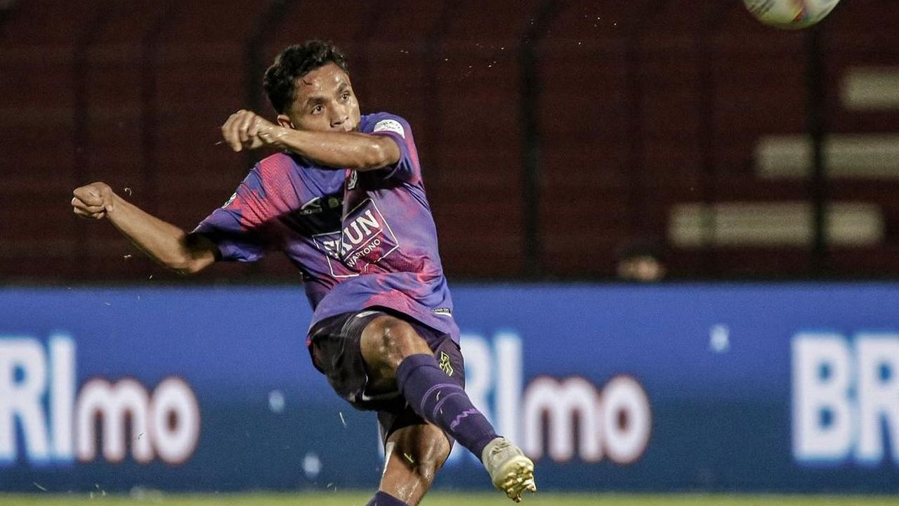Hasil RANS Nusantara FC vs Persipura Jayapura di Liga 2 2024/25 - Boaz Salossa Gagal Bawa Mutiara Hitam Menang