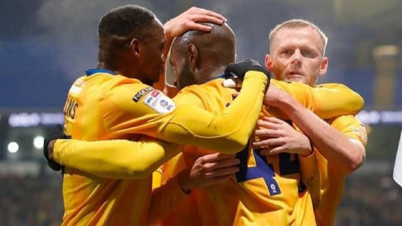 Tempat Menonton Mansfield vs Wigan di Piala FA 2024/25