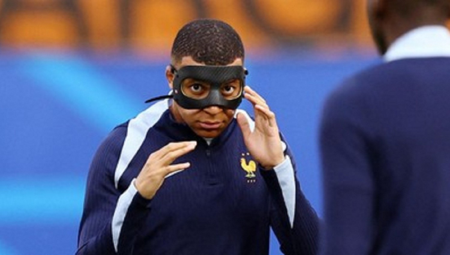Topeng Jadi Kambing Hitam Penurunan Performa Kylian Mbappe di Euro 2024