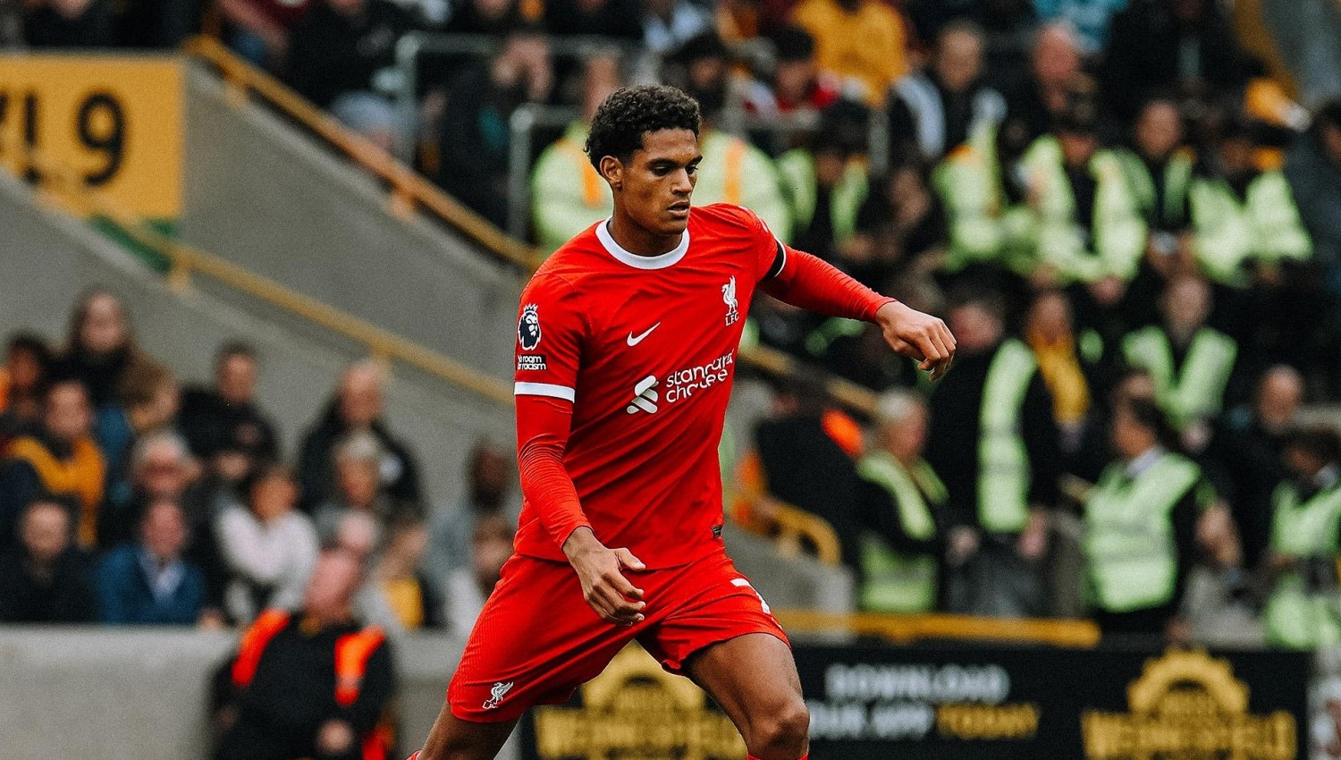 Heboh, Arne Slot Bikin Kaget Legenda Inggris Usai Kritik Bek Liverpool