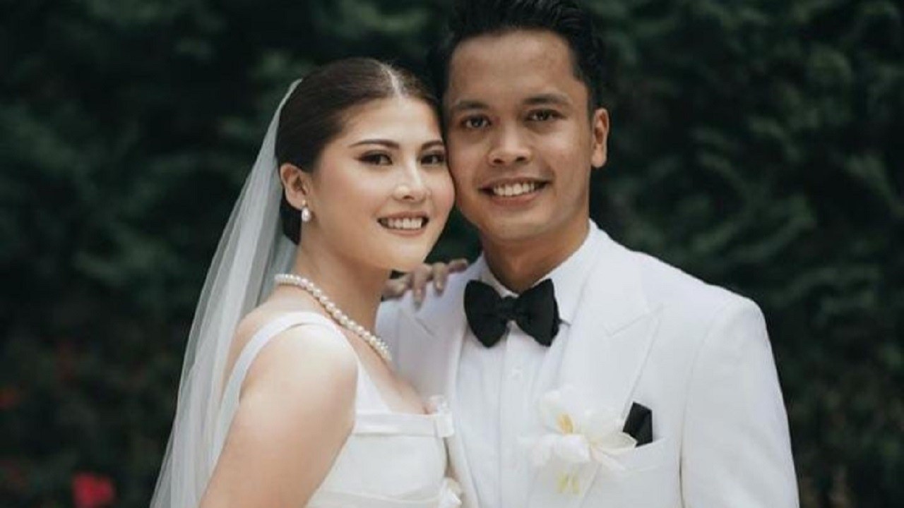 Resmi Menikah, Intip Perjalanan Cinta Anthony Ginting dan Mitzi Abigail, Pejuang LDR!